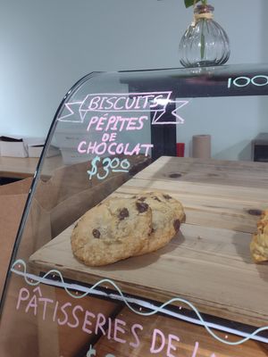 Chocolate chip biscuits at Sophie Sucree in Montreal