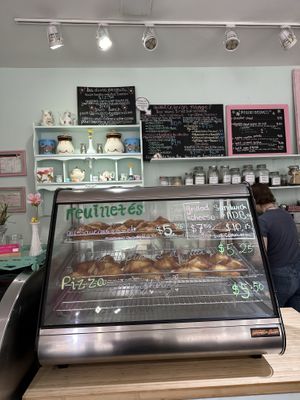 Shop  at Sophie Sucree in Montreal