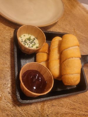 Mozzarella-style sticks were incredible at Mad Mad Vegan - Barcelona in Barcelona