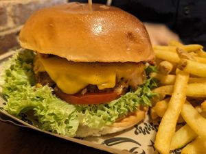 Double cheese vacon burger at Mad Mad Vegan - Barcelona in Barcelona
