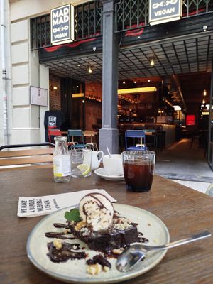 El mejor postre que he probado nunca at Mad Mad Vegan - Barcelona in Barcelona
