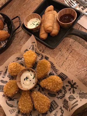 nuggets & tequeños at Mad Mad Vegan - Barcelona in Barcelona