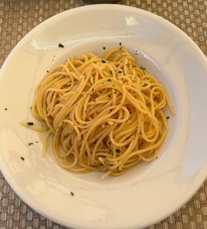 Spaghetti aglio e olio  at San Basegio in Venice