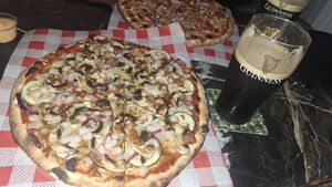 Delicious pizza with vegan cheese at Sextons Bar in Limerick