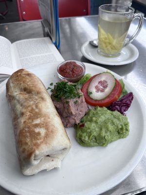 Vegan Mexican breakfast   at Ankerklause in Berlin