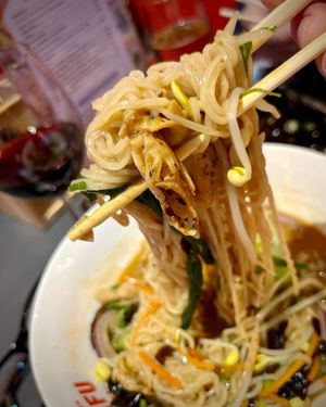 Miso Pinattsu vegan ramen: noodles with Heura (vegan "meat"), pak choi, bean sprouts, shiitake mushrooms, carrot, red onion, chives, homemade broth with miso and pinattsu sauce at Ramen Shifu in Oviedo