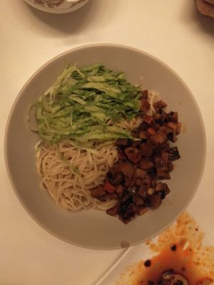 Noodles at Su Ren - Veg Inn in Shanghai