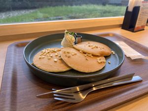 Vegan pancakes with maple syrupp  at NRT - T's Tantan - T2 in Narita