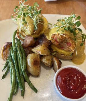 "Crab" cake Benedict 🤍🌱  at Great Sage in Clarksville