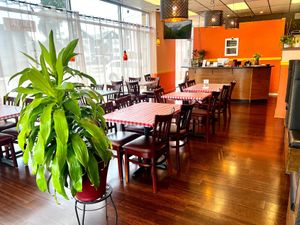 Interior, table seating at Kwan Thai Cuisine in Vancouver