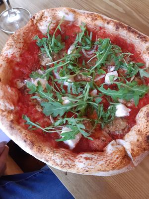 Pizza alla salsiccia at The Oxford Blue in Oxford