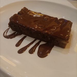 Torta paesana con cioccolato caldo at Il Lughino in Milan