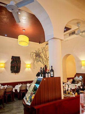 Deco at Il Lughino in Milan