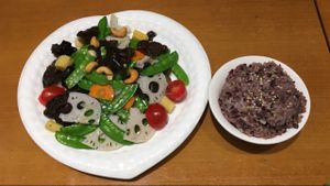 vegan Mixed Veggies and 5-grain Rice at Veggie Gather in Shanghai