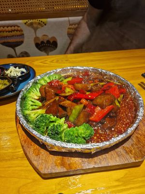 Yummy at Huì Yuán Sù Shí Fāng 慧缘素食坊 Lotus Vegan in Shanghai