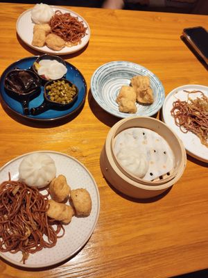  at Huì Yuán Sù Shí Fāng 慧缘素食坊 Lotus Vegan in Shanghai