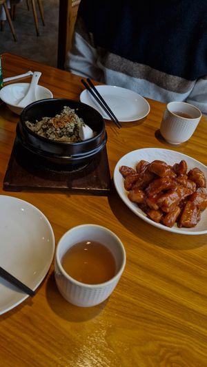  at Huì Yuán Sù Shí Fāng 慧缘素食坊 Lotus Vegan in Shanghai