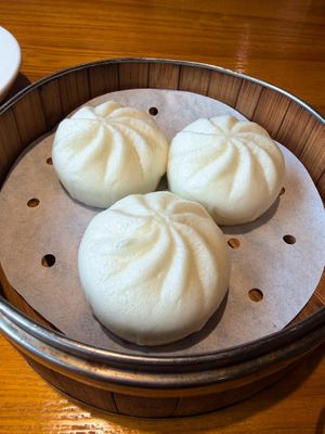 Dumplings  at Huì Yuán Sù Shí Fāng 慧缘素食坊 Lotus Vegan in Shanghai