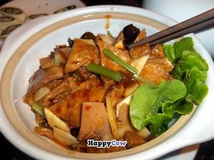 Hui Yuan Vegetarian at Huì Yuán Sù Shí Fāng 慧缘素食坊 Lotus Vegan in Shanghai