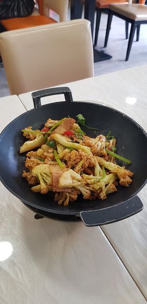 Fried Cauliflower at Huì Yuán Sù Shí Fāng 慧缘素食坊 Lotus Vegan in Shanghai