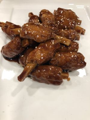 Vegan ribs at Huì Yuán Sù Shí Fāng 慧缘素食坊 Lotus Vegan in Shanghai