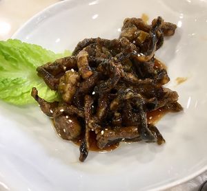 Fried mushrooms  at Huì Yuán Sù Shí Fāng 慧缘素食坊 Lotus Vegan in Shanghai