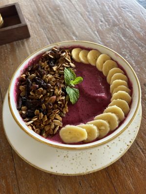 Smoothie Bowl  at Mana Anu Cafe in Gili Trawangan