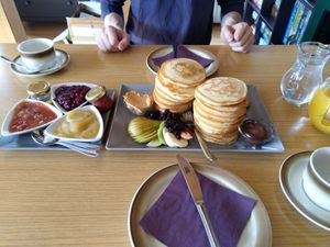 Pancake breakfast at Vegane Bergpension in Schulenberg