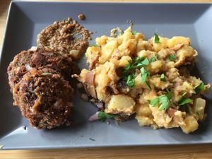 "Frikandellen" with potatoes at Vegane Bergpension in Schulenberg