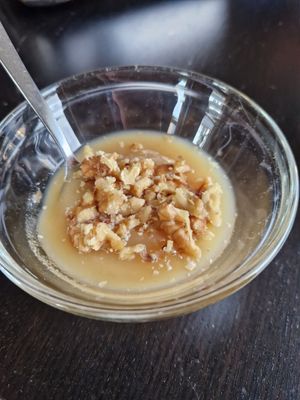 Apfelmus mit Walnüssen at Vegane Bergpension in Schulenberg