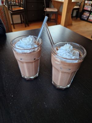 Eiskalter Kokos-Kakao at Vegane Bergpension in Schulenberg