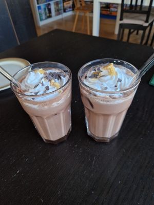 Schoko-Bananen-Milchshake at Vegane Bergpension in Schulenberg