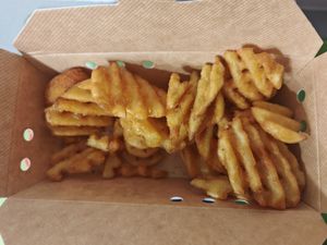 Waffle fries at Dirty Vegan Burgers by Taster in Paris