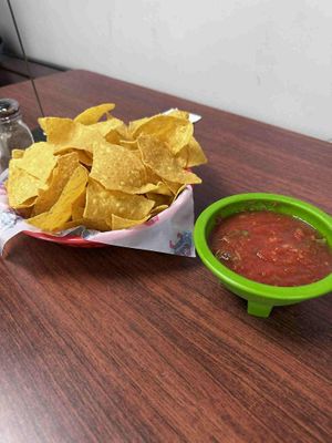 chips/salsa at Guac Fresh Mex in Memphis