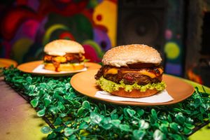 Lanches Ameno e El Matador at Veganaassoo in Sao Paulo