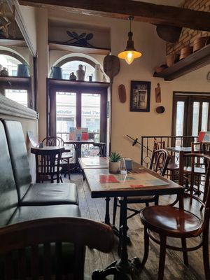 Indoors at à table!  in Budapest