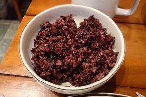 Black rice 🍚🥰 at Yen Vegan Restaurant & Bar in Sapa