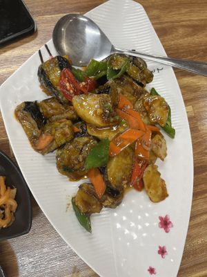 Eggplant and Chinese yams in sticky spicy saucee  at Sandong Wantang Dumplings  in Busan
