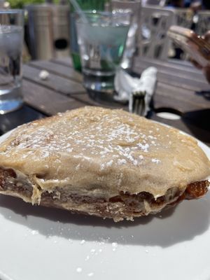 Cinnamon roll   at Tree House in St Louis