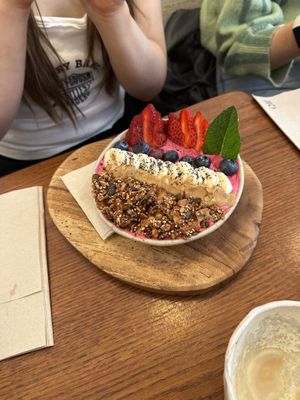 Mango & dragon fruit bowl  at Bloome By Sasha in Barcelona