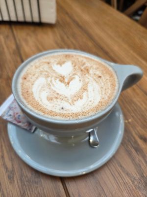 Oat chai latte at 718 Breakfast & Brunch in Sofia