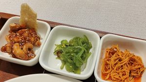  at AYARD OF CH'AN 禅驿茹素 - 乐山金叶 in Chengdu