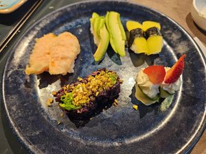 Vegan sushis at Miho Sushi in Madrid