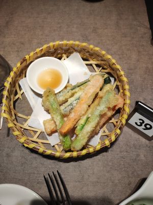 Vegetable tempura at Miho Sushi in Madrid