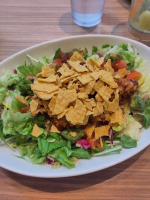 Taco rice at Eggs'n Things in Osaka