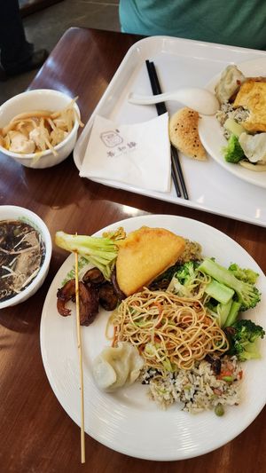 Food plate at Shanheyuan Vegetarian Buffet Restaurant (Xiamen University Branch) - 善和缘素食 in Xiamen