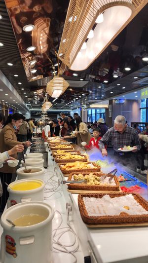 Buffet at Shanheyuan Vegetarian Buffet Restaurant (Xiamen University Branch) - 善和缘素食 in Xiamen
