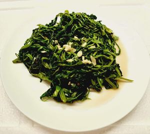 Morning glory garlic at Ly Phuoc Meal Plan N Cooking Class in Hanoi