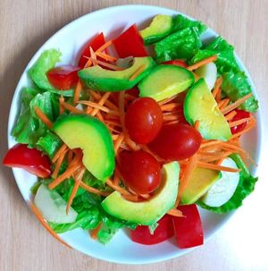Avocado tomato salad at Ly Phuoc Meal Plan N Cooking Class in Hanoi