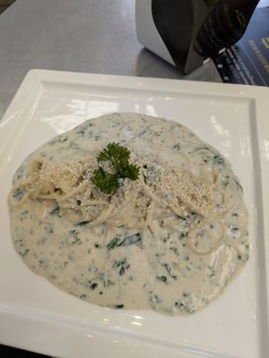 Spaghetti Cream Spinach at The Vegano Corner in Chiang Mai